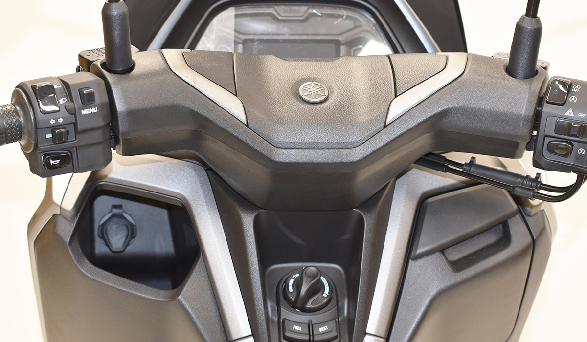 N-MAX  2025